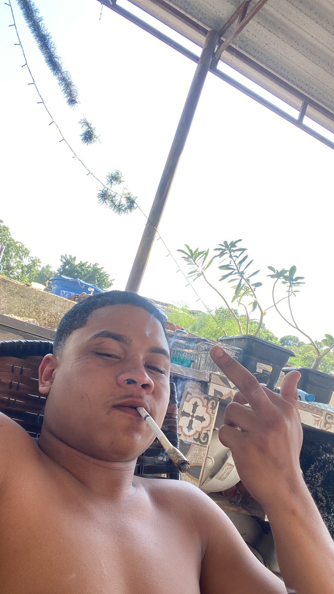 🎈🖕🏽
