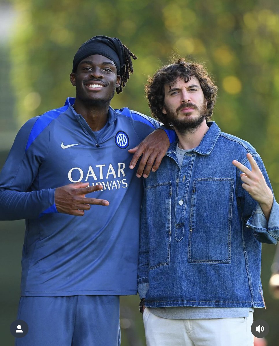 dinospolline_fp's tweet image. Questo carosello weekendiano nerazzurro semplicemente ciò di cui (non) sapevamo di avere bisogno 💙🖤✨
@pierspollon #Spollondì #Spollonverso #FrogTalks #MisterSpolly