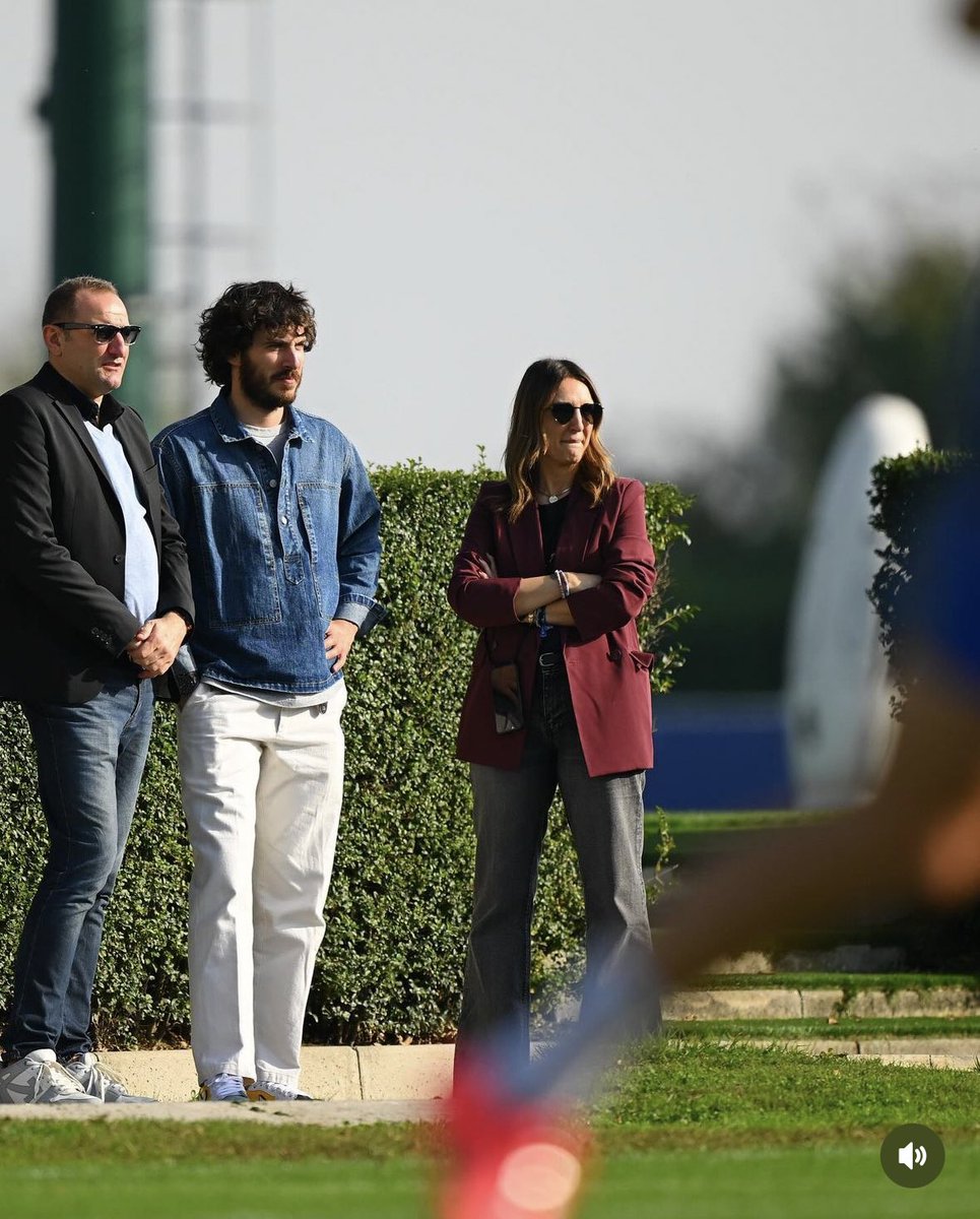 dinospolline_fp's tweet image. Questo carosello weekendiano nerazzurro semplicemente ciò di cui (non) sapevamo di avere bisogno 💙🖤✨
@pierspollon #Spollondì #Spollonverso #FrogTalks #MisterSpolly