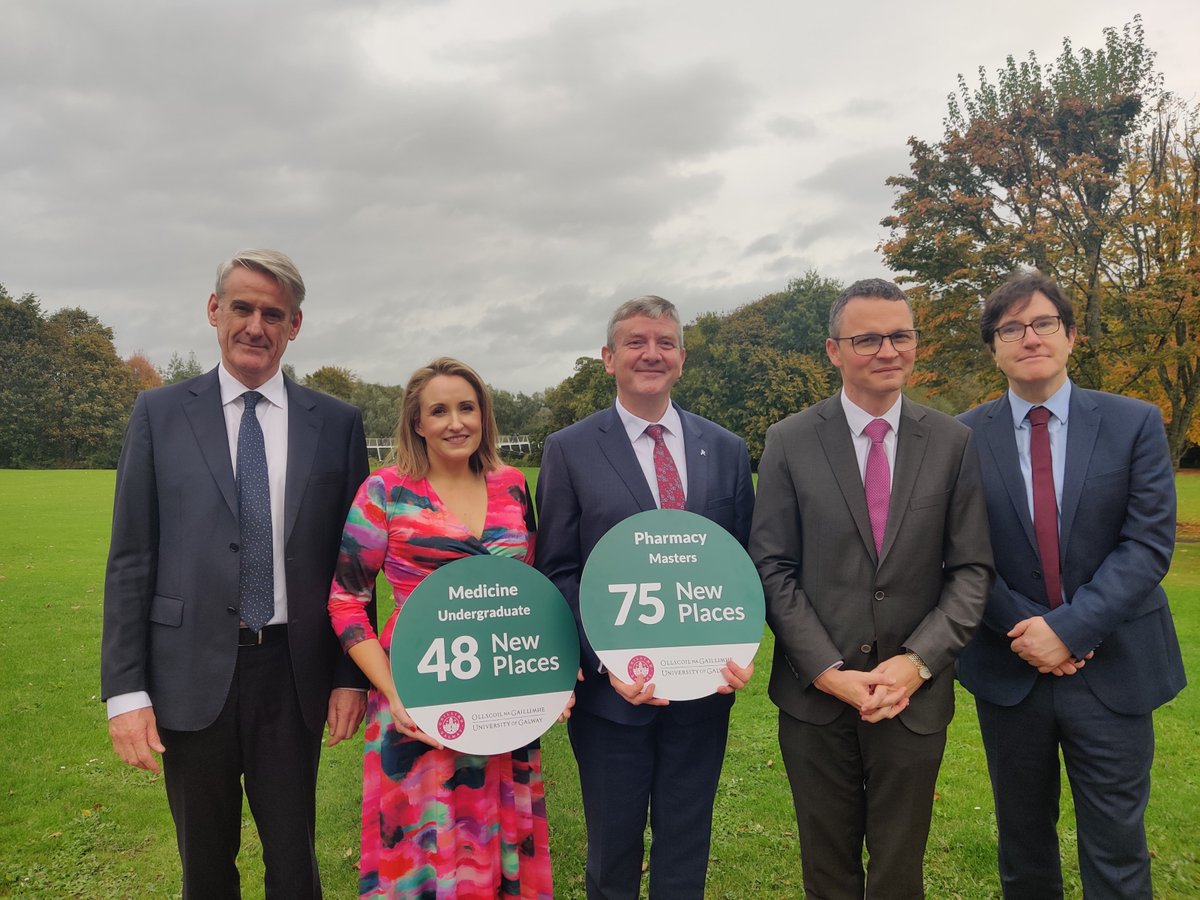 Ollscoil na Gaillimhe | University of Galway (@uniofgalway) on Twitter photo Today Minister <a href="/podonovan/">Patrick O'Donovan</a> and <a href="/DeptofFHed/">Department of Further and Higher Education</a> announced the launch of our two new degree programmes—Pharmacy and Graduate Entry Medicine.
Pictured (L-R) Professor Laurence Egan, Dr. Martina Nà Chúlain, Interim President of University of Galway Professor <a href="/Peter_E_McHugh/">Peter McHugh</a> , Minister Today Minister <a href="/podonovan/">Patrick O'Donovan</a> and <a href="/DeptofFHed/">Department of Further and Higher Education</a> announced the launch of our two new degree programmes—Pharmacy and Graduate Entry Medicine.
Pictured (L-R) Professor Laurence Egan, Dr. Martina Nà Chúlain, Interim President of University of Galway Professor <a href="/Peter_E_McHugh/">Peter McHugh</a> , Minister