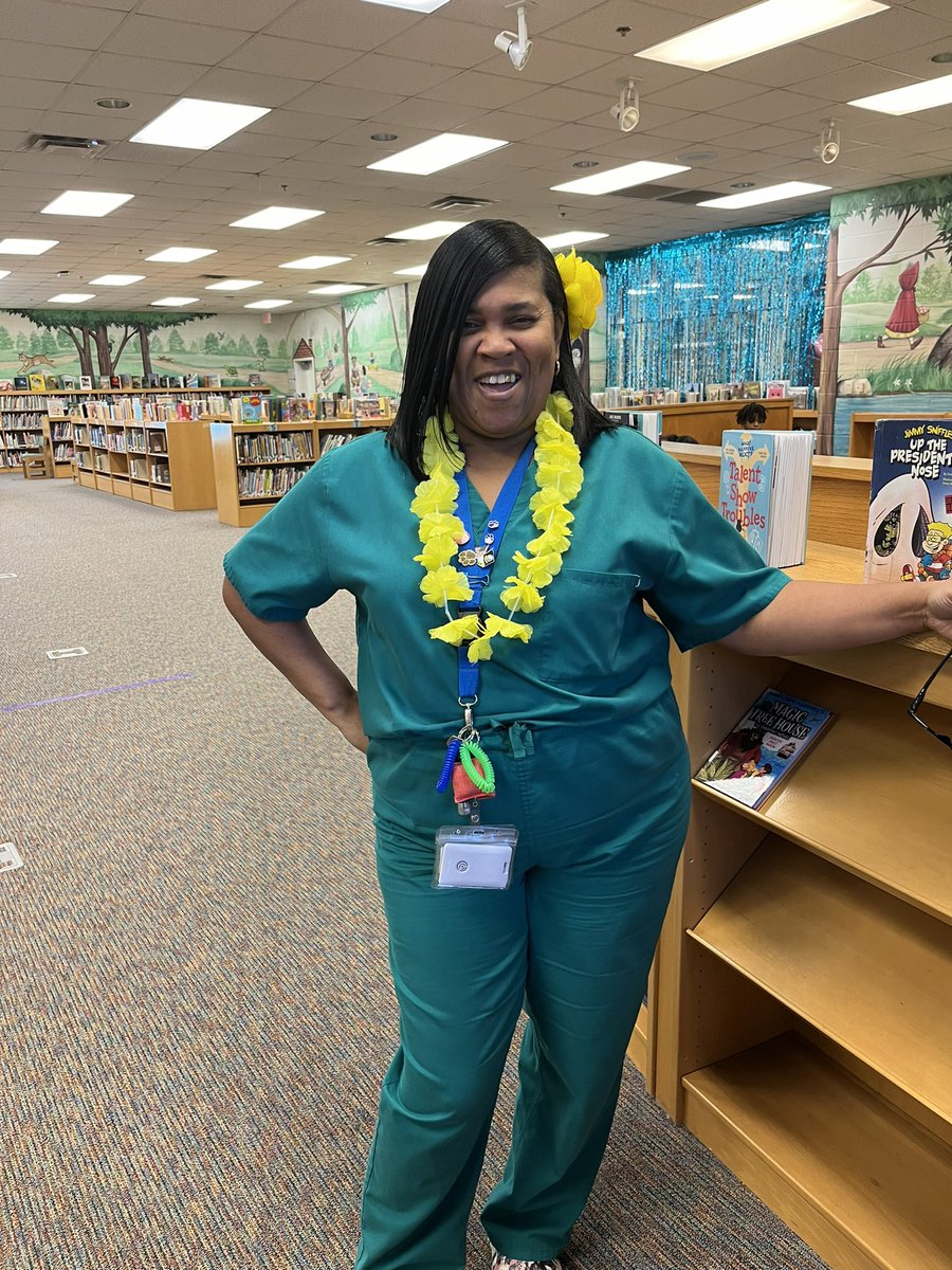 FreesEdWorld's tweet photo. Homecoming week really brought out the Luella Cluster spirit here @BES_hcs! #HawaiianDay @LuellaHS_HCS https://t.co/M41RtSMwc1