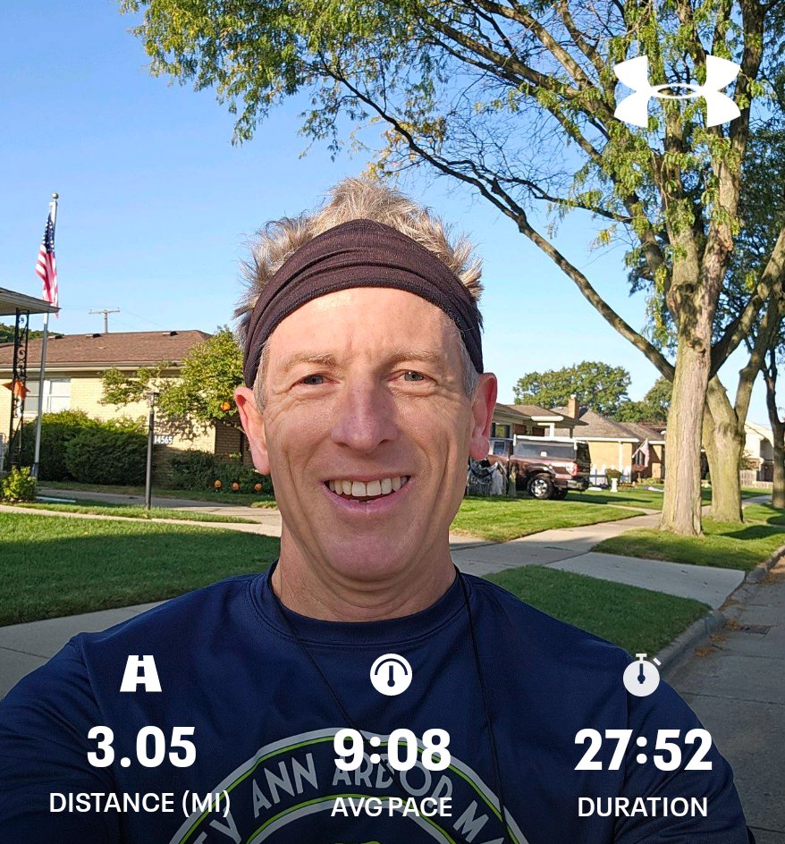 crismattoon's tweet photo. Nothin' left to do but show up Sunday (oh, yeah, and pick up my packet). ✨️🏅🌇🌉🏃‍♀️🏃🏿🏃🏼‍♀️🏃🏻🏃🏿‍♀️🏃🏼

#AlwaysWinning #MarathonTraining #CheatingDeath #UKRunChat #RentPaid #MementoMori https://t.co/haAGXjWvMU