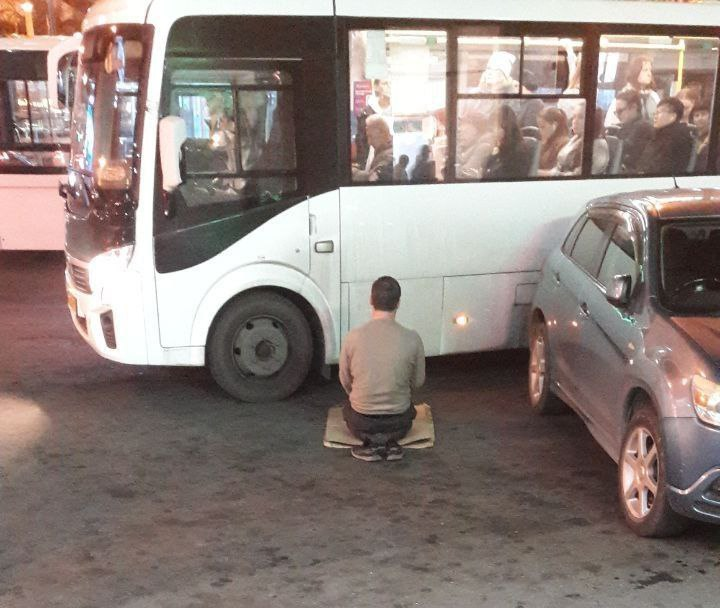 Вот ЭТО и есть - разжигание межнациональной розни!
...Во Владивостоке многонациональный водитель устроился на намаз прямо во время работы. 
Пассажиры 40 минут сидели в маршрутке в ожидании, когда тот закончит заниматься исламскими провокациями.