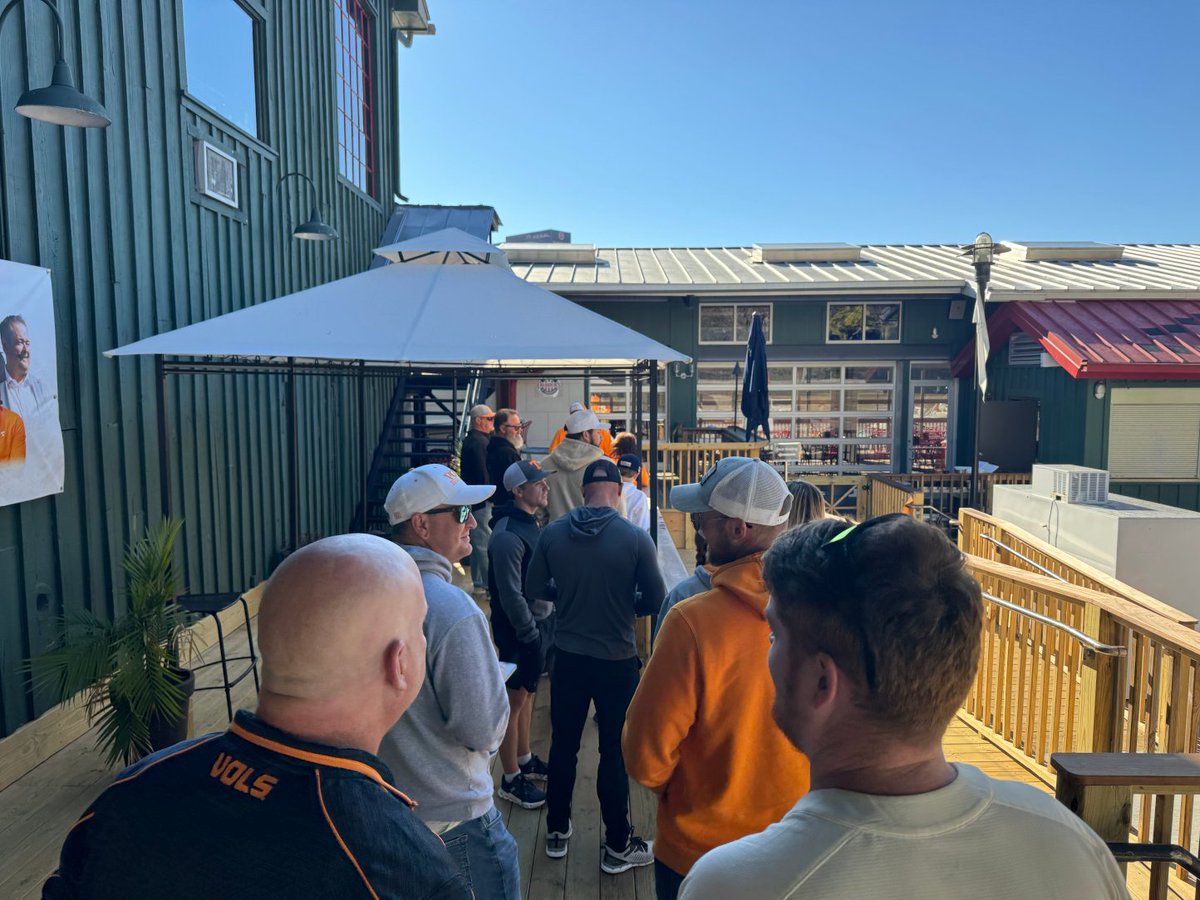 TonyBasilio's tweet photo. Football Friday Live at Calhoun's on the River @calhouns 🏈
Listen 🔊 ⇨ https://t.co/85N54mF37o, https://t.co/igd7zAOAT3, & WJBE 99.7FM/1040AM
Best Fanbase in America! ⬇️ #vols #BamaWeek https://t.co/TTOEdtyTD1