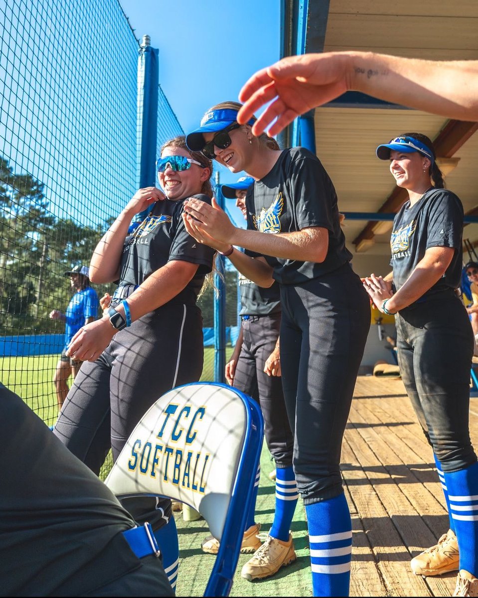 All smiles today because ITS GAME DAY!! Eagles take on FAMU at FAMU at 4pm!! #leavealegacy
