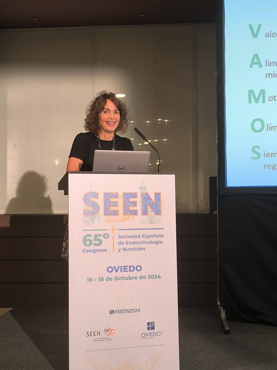 No puede ser mejor persona, mejor endocrina, mejor amiga, mejor comunicadora, más guapa... No se puede!!! 

Qué ponencia tan maravillosa has hecho esta mañana! 
<a href="/ana_azugas/">Ana Zugasti</a>