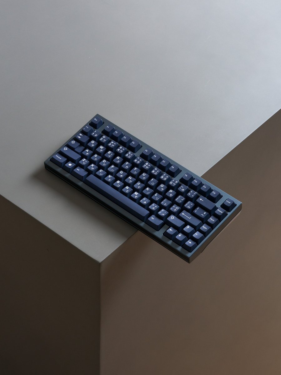 otosalex's tweet photo. TKD PT.1 75

Topped with GMK Honor.

The 75% layout scene has been eating well lately. https://t.co/ssze6cCQ9F