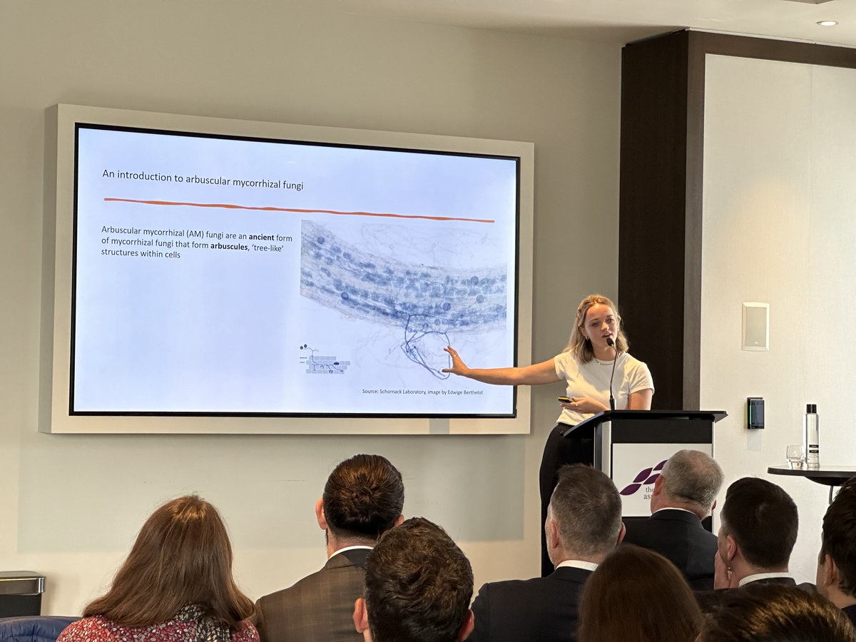 Crop Science Centre (@cropscicentre) on Twitter photo Yesterday, <a href="/ServanteEmily/">Emily Servante</a> from the <a href="/CerealSymbiosis/">Paszkowski Lab</a> team presented updates on rice field trials at the UK Rice Symposium, highlighting research on rice and mycorrhizal fungi symbiosis #nationalriceweek2024 #plantsatcambridge Yesterday, <a href="/ServanteEmily/">Emily Servante</a> from the <a href="/CerealSymbiosis/">Paszkowski Lab</a> team presented updates on rice field trials at the UK Rice Symposium, highlighting research on rice and mycorrhizal fungi symbiosis #nationalriceweek2024 #plantsatcambridge