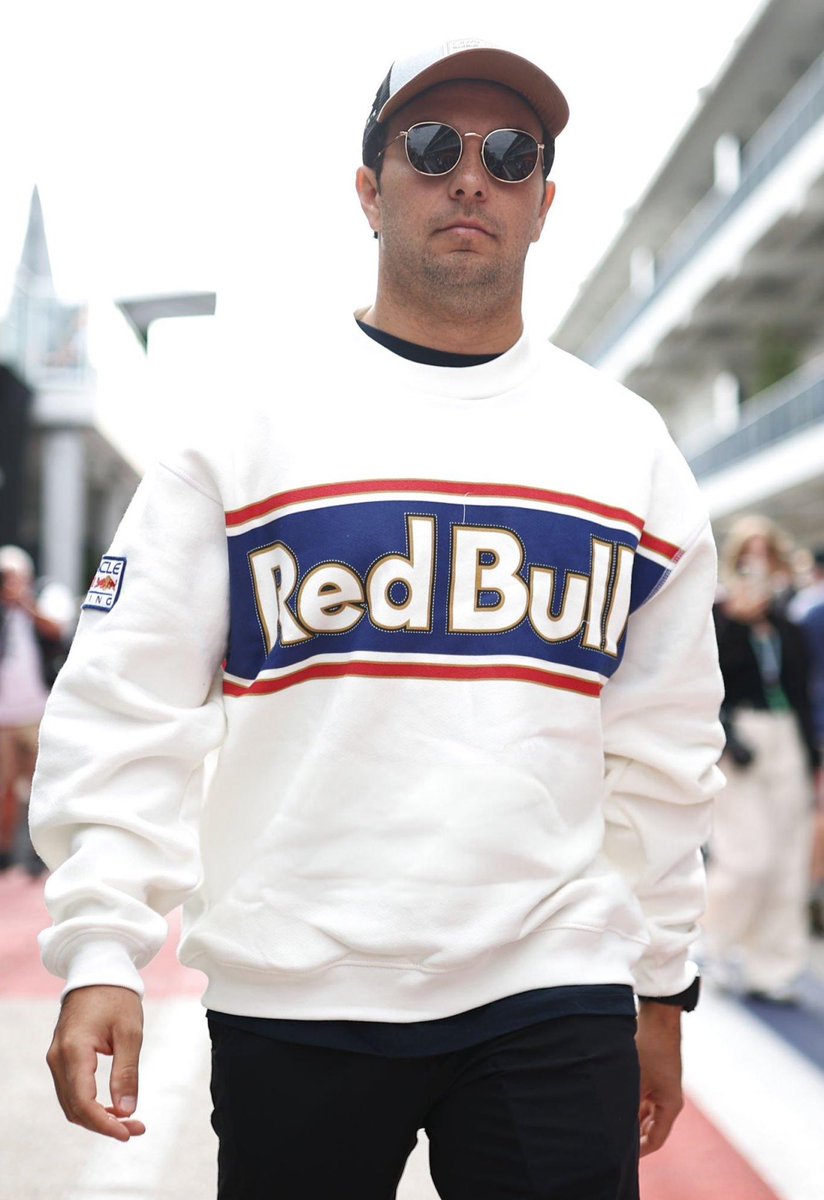 GF1MX's tweet image. 💥 CHECO ARRIBANDO AL PADDOCK HOY 🇺🇸 #F1 #USGP
