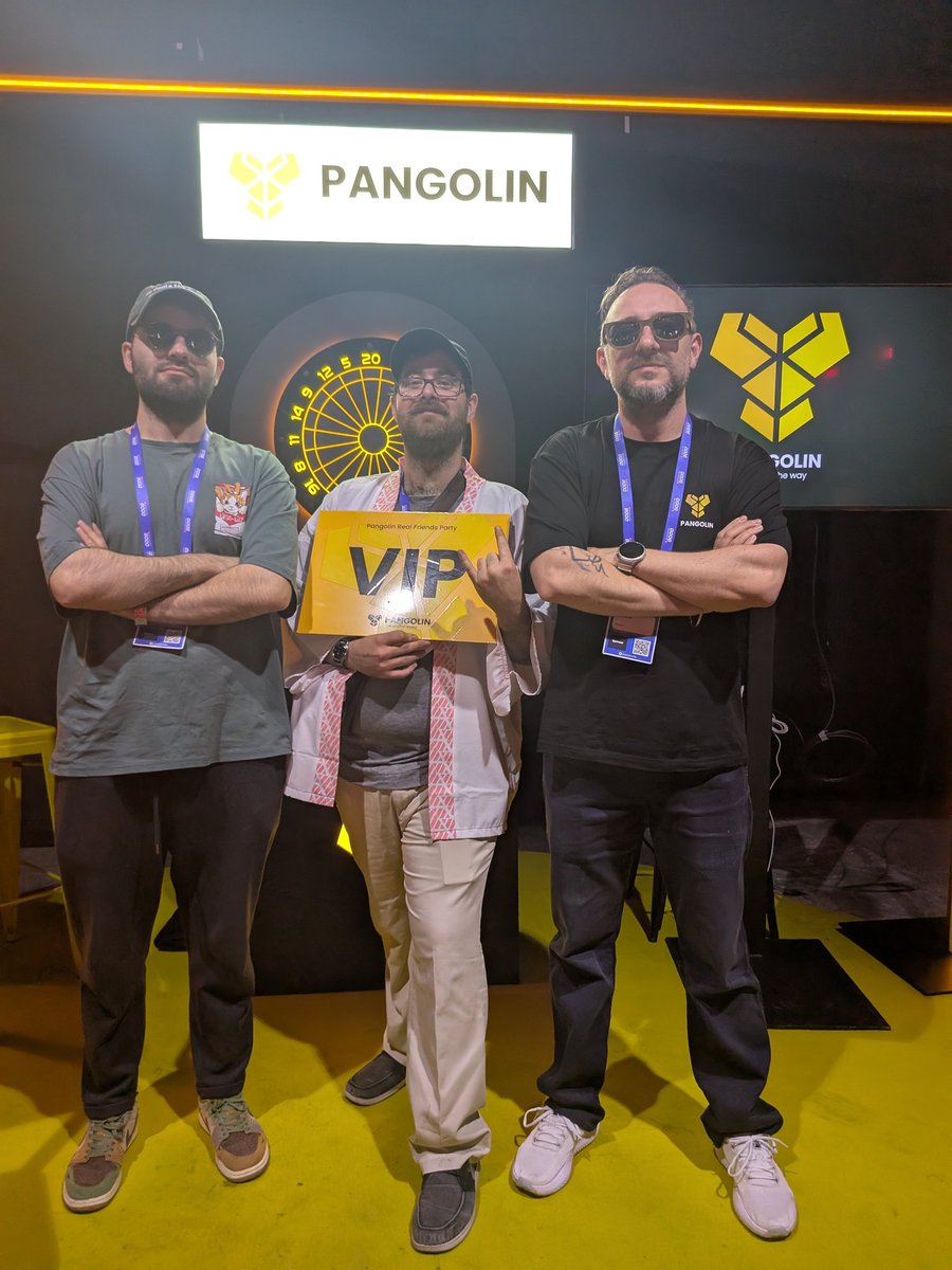 Goated booth at #AvalancheSummit  #pangolinVIP 

People arent ready for where pangolin will expand to. Backbone of L1 liq 👀👀