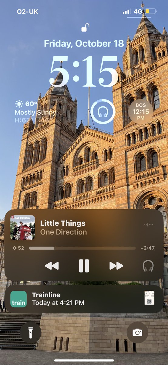 hessogldn's tweet photo. this song woke me up every morning for a good 6 years https://t.co/kzkz03qK6y