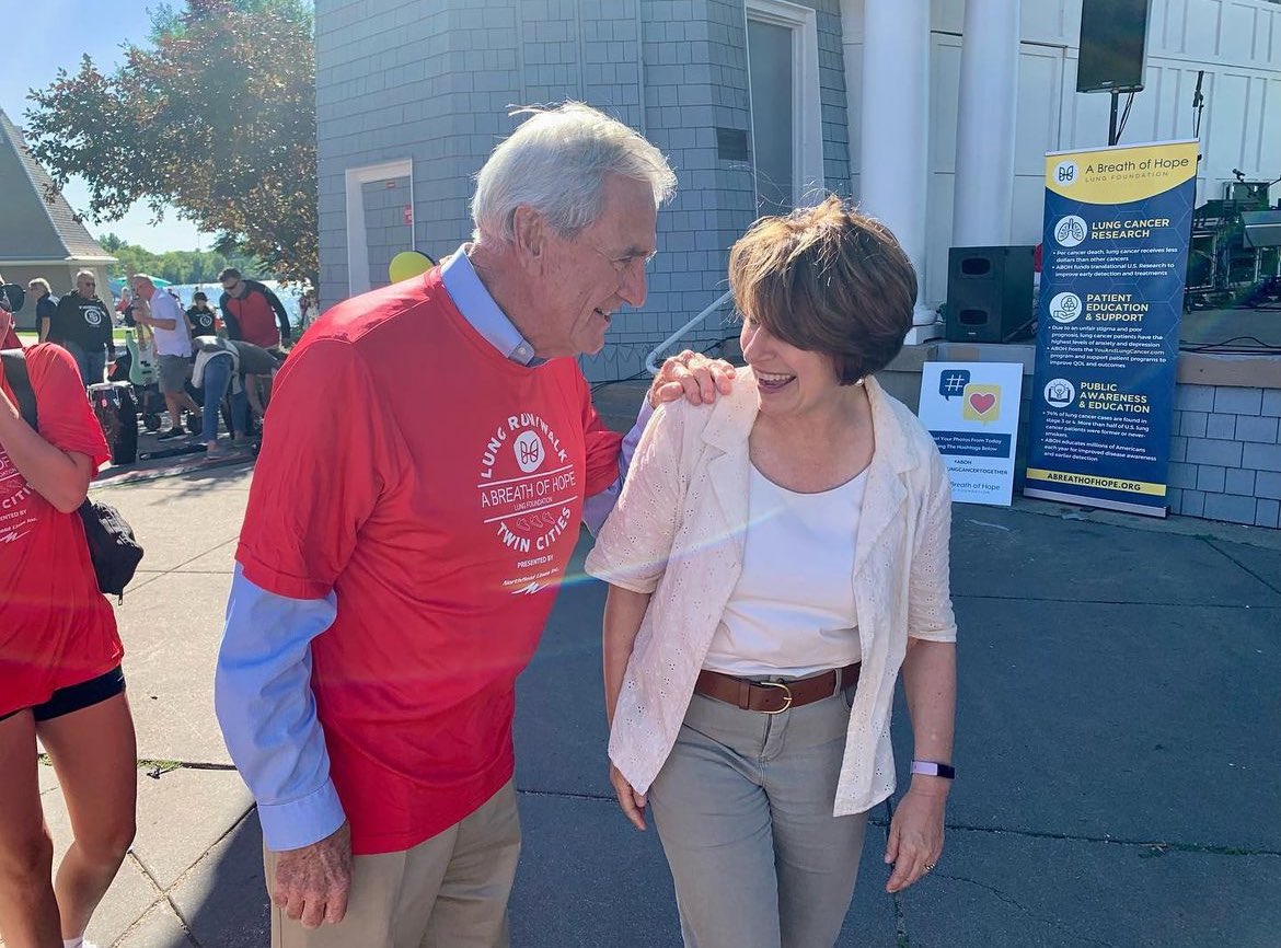 Amy Klobuchar tweet media