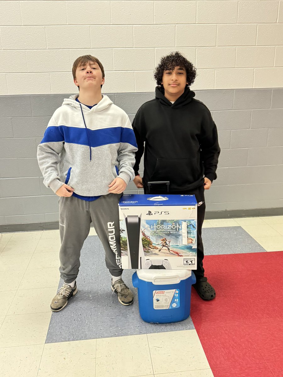 📚Stacie Whitlock📚 tweet media