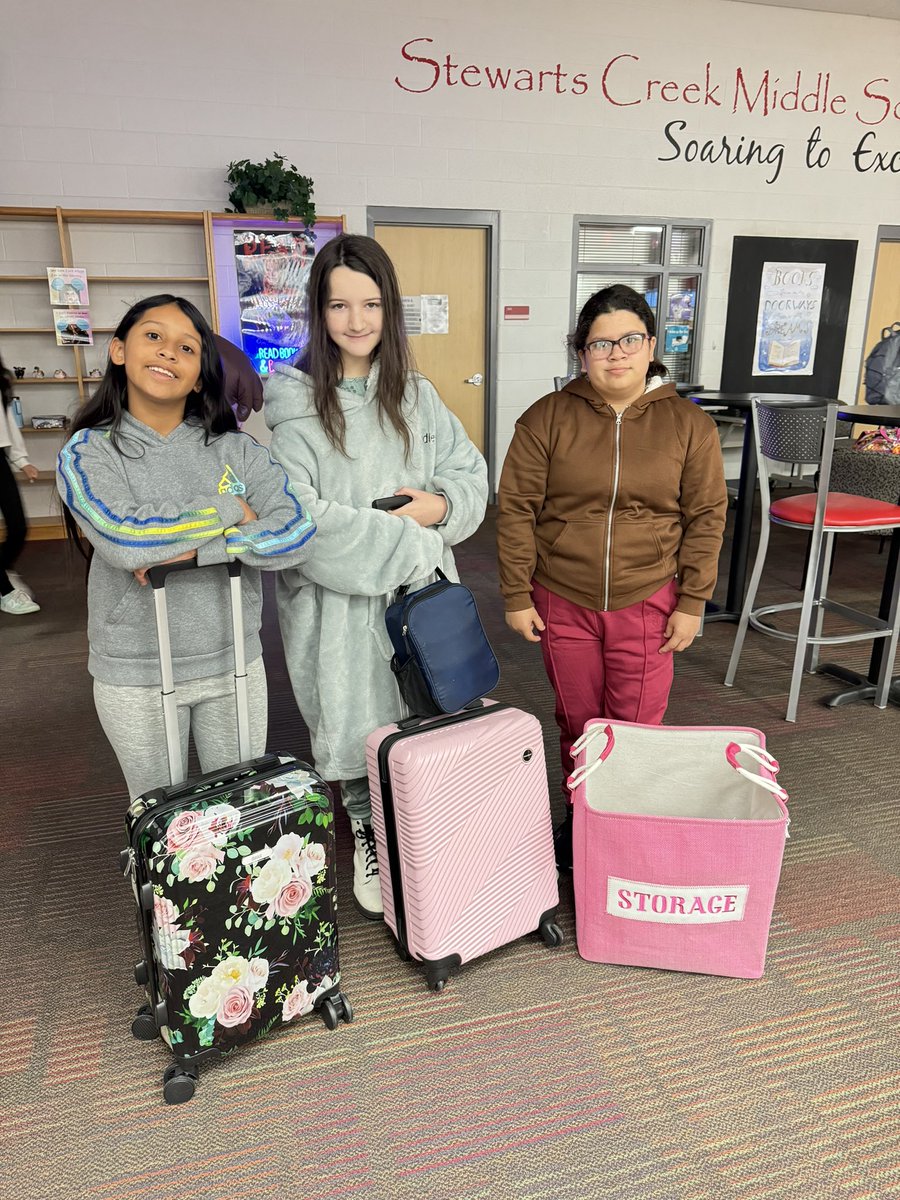 📚Stacie Whitlock📚 tweet media