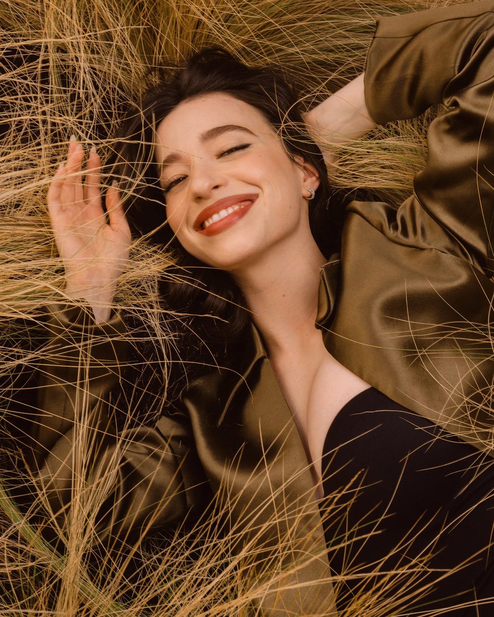 FilmUpdates's tweet photo. Mikey Madison photographed by Ryan Pfluger for @RollingStone.

🔗: https://t.co/x5Xkm6u1ca https://t.co/h8uU9RFKAC