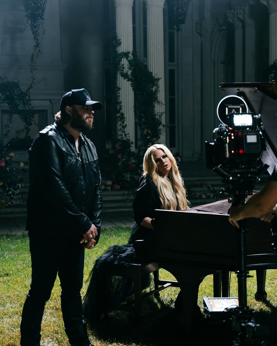 The "Can You Die From A Broken Heart" music video is out now 💔🎬 <a href="/natesmithsongs/">Nate Smith</a> <a href="/AvrilLavigne/">Avril Lavigne</a> 

Catch it playing all day on CMT platforms!