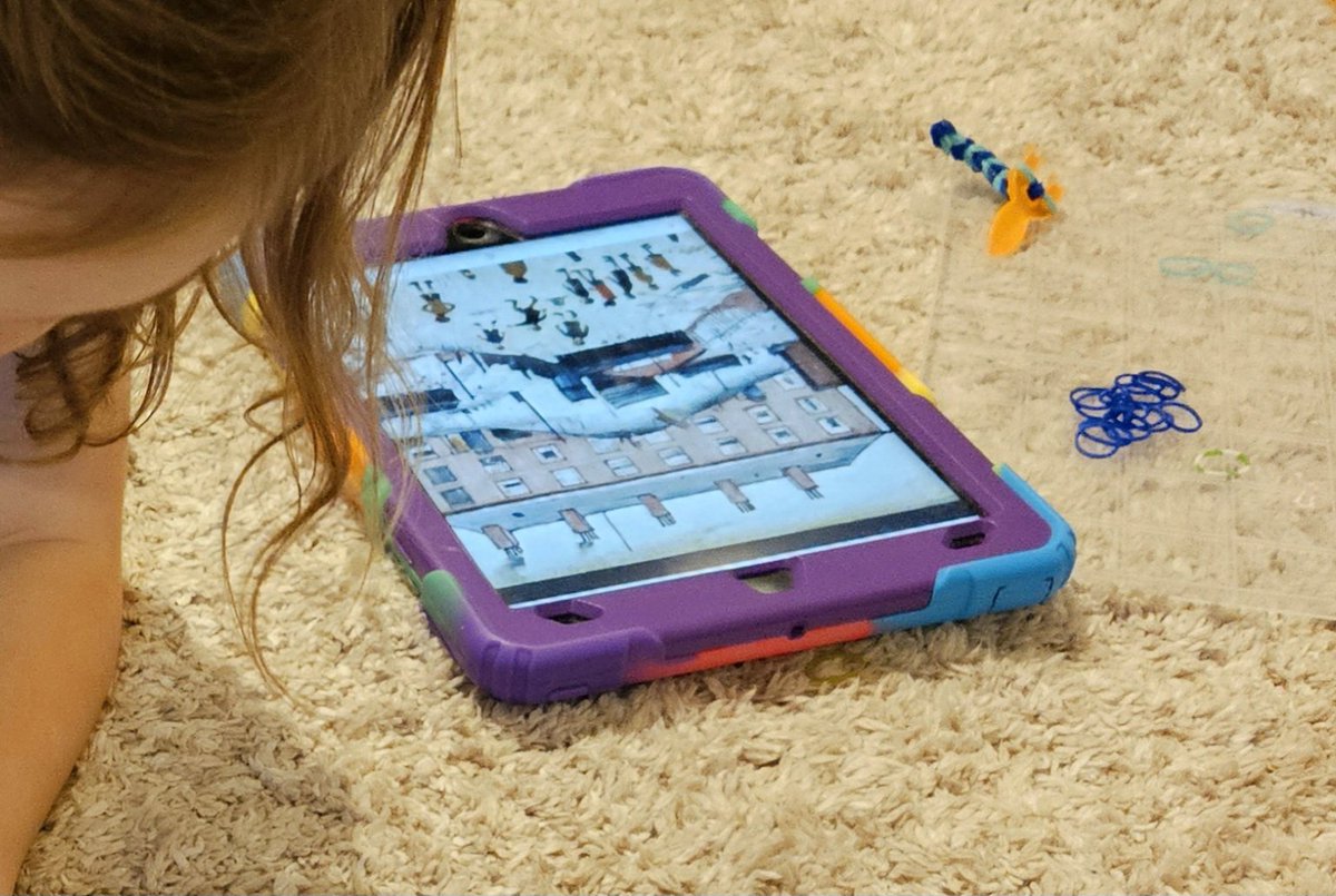 Someone's been inspired by her art lesson <a href="/MissCfromHC/">Team Horse Chestnut</a> . Got home and asked if she could copy a Lowry painting ❤️🖼. 

<a href="/WimboldsleyCPS/">Wimboldsley Primary School</a>