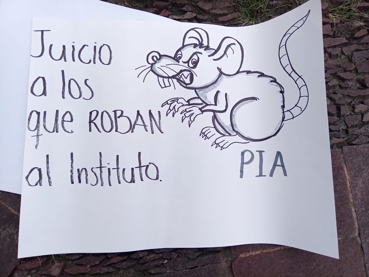 CuauhtliR's tweet photo. @Claudiashein @mario_delgado un gobierno de libertades, no puede reprimir y tratar de prohibir la libertad sindical, lo que pasa en el @IPN_MX requiere atención inmediata, no a la represión del @dd_ipn y sus integrantes. https://t.co/JAGIl4gJXD