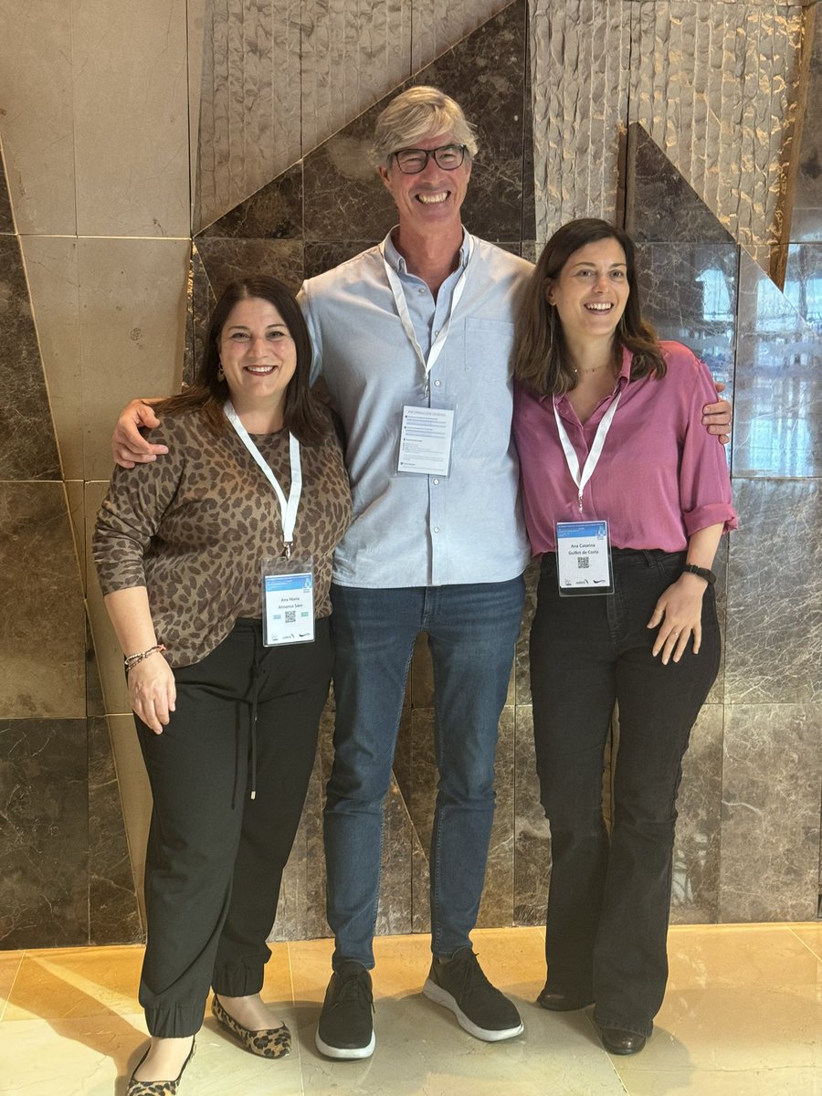 Seguimos aprendiendo, y sobre todo cuidándonos al compartir tiempo con los compañeros. <a href="/c_tzona/">EAPS Comisión Sur</a> <a href="/FundlaCaixa/">Fundación ”la Caixa”</a> <a href="/secpal_/">SECPAL_CPaliativos</a> <a href="/caroladelrincon/">Carola</a> <a href="/Xgba/">Xavier Gomez-Batiste</a> <a href="/Ped_Pal/">PEDPAL</a> <a href="/acguillotcosta/">Ana C. Guillot Costa</a>