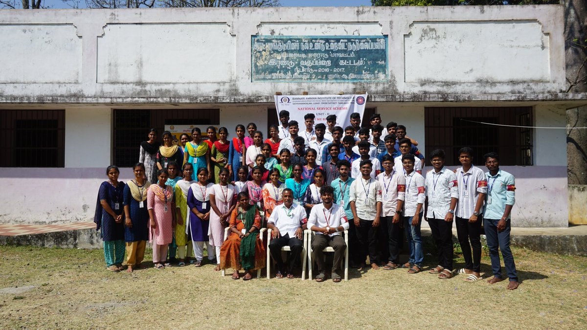 nss_unit2_bit's tweet photo. NSS Special Camp 2024 (12.03.2024 - 18.03.2024)

"மக்களுக்காக ஒன்று பட்டு மக்களுக்காக நன்று செய்வோம்" என்ற உணர்வில், 50 NSS மாணவர்கள் பெஜலட்டி கிராமத்தில் உள்ள பள்ளியின் சீரமைப்பிற்காக பணியாற்றினர். 🙌 #NSSUNIT2 #Bit 

1/3 https://t.co/T2RAmBX9Ri