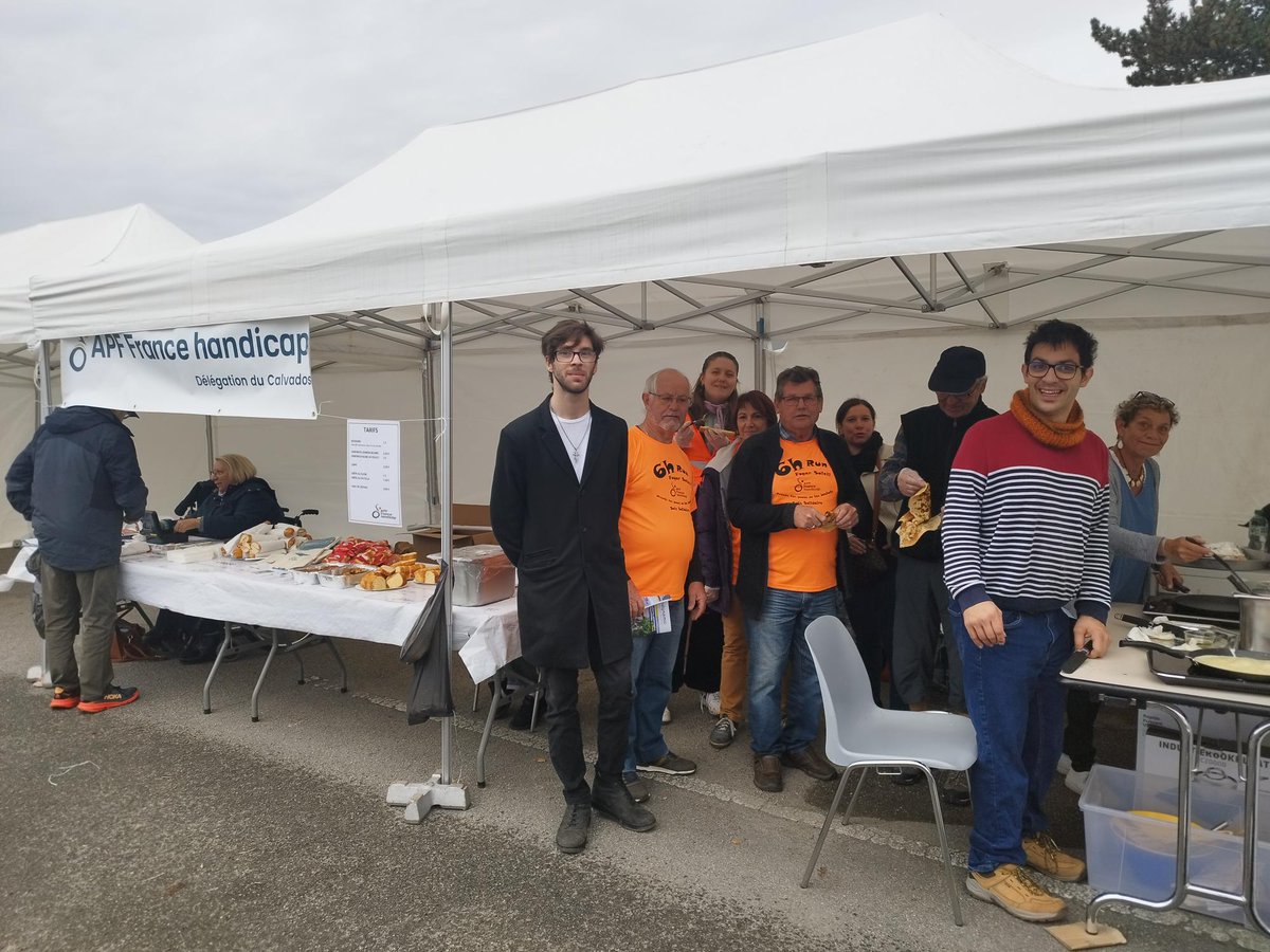 🏁👨‍🦽 Stand APF France handicap du Calvados au 6h Run de samedi 12 Octobre 🤩
#APFFrancehandicap 
#6hrun 
#6hrunfoyersoleil