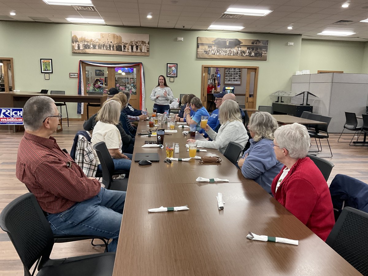AndiRichWI's tweet image. Heartfelt thanks to Lincoln County Dems for last night&apos;s amazing Dems Dine Out in Merrill! Great food, even better company. Elizabeth McCrank and I were energized by the passion of everyone there. Special thanks to Melissa Schroeder - your leadership inspires us all! #AndiForWI