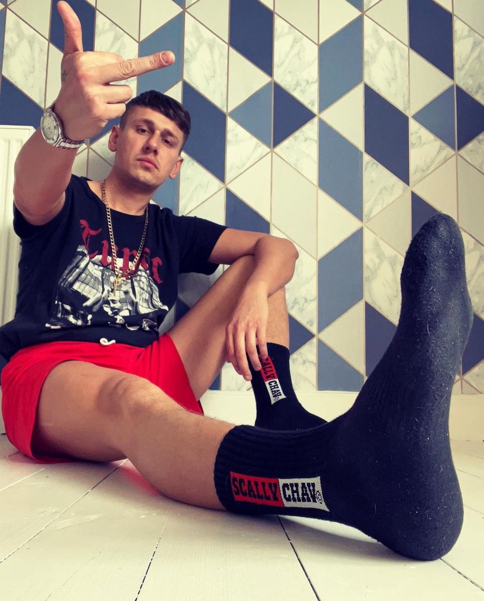 SCALLYCHAVSHOP's tweet photo. #scally #chav #hung #socks #feet #proll #kiffeur https://t.co/Y8E0lVwUh6