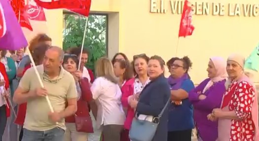 Poptvmelilla's tweet photo. ℹ️ CCOO #Melilla denuncia la contratación de trabajadoras de la empresa Koala Soluciones Educativas S.A. para sustituir a empleadas públicas que prestan servicio en la #Escuela Infantil Virgen de la Victoria.

Más infor 👉 https://t.co/KMTKHfmomz https://t.co/yhtIq8ngZy