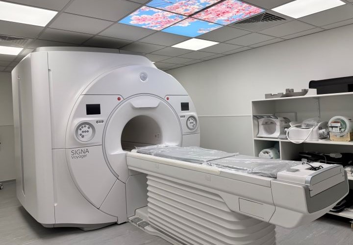 Very excited that our new diagnostic centre is getting ready to open for patients at Amersham Hospital. State of the art CT and MRI scanners now installed. buckshealthcare.nhs.uk/blog/2024/10/1…
