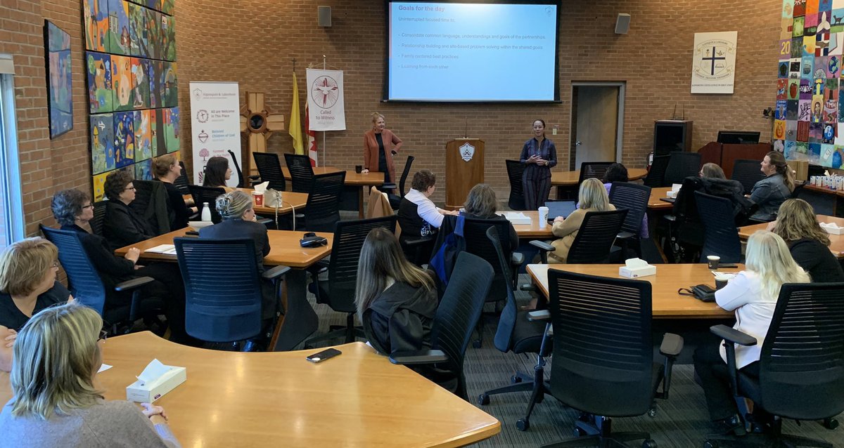 JackieGauthier_'s tweet image. Strong partnerships between Child Care providers &amp;amp; schools allow us to best nurture &amp;amp; support our children &amp;amp; families! Thanks to CMSMs J. Harrison (Hastings County) &amp;amp; P. Kent (PE-L&amp;amp;A Counties) &amp;amp; H. Mitchell (City of Kingston) for your help! @CareyDewey1 @alcdsb