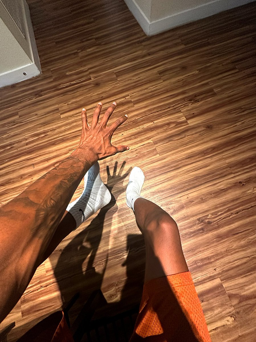 masterlitop's tweet image. Sniff and Send 
Slut 😈