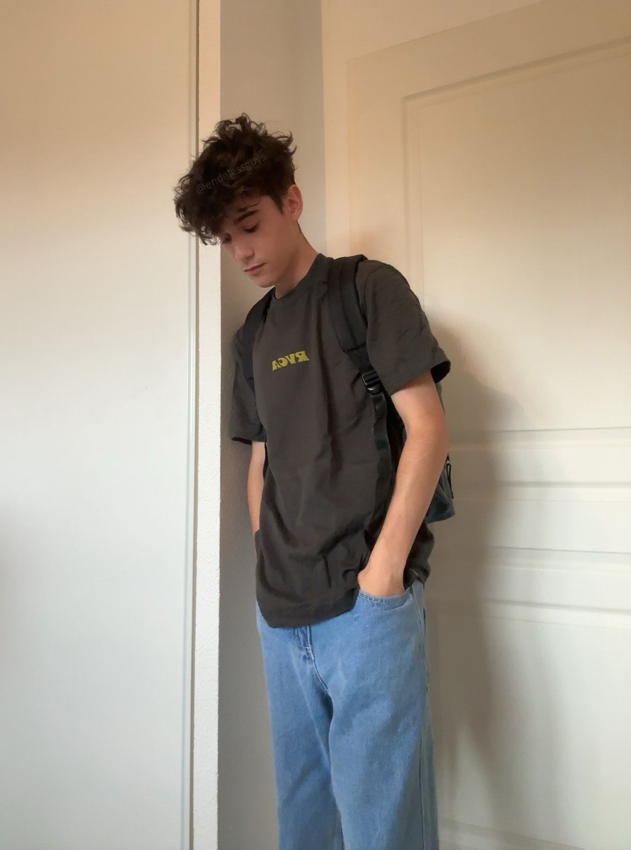 🦊 Nolan (+18) tweet media