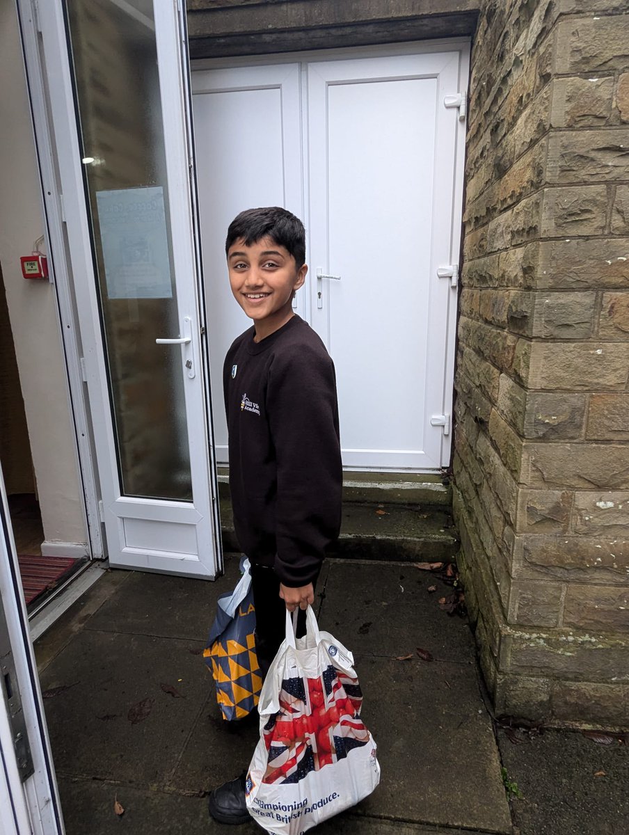 Our Year 6 Leadership team organised Hill View's harvest festival collection.
They wrote letters to parents, created/led presentations in classrooms and delivered the donations to church. 
Over 500 items collected + donated to SMASH food share. #charity #generousity <a href="/ImpactMAT/">Impact Education MAT</a>