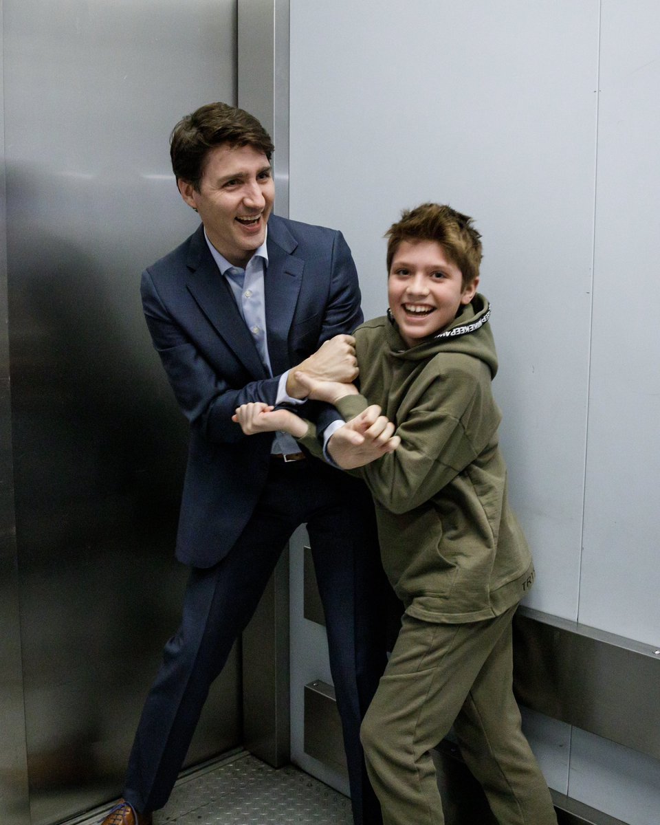 Justin Trudeau tweet media