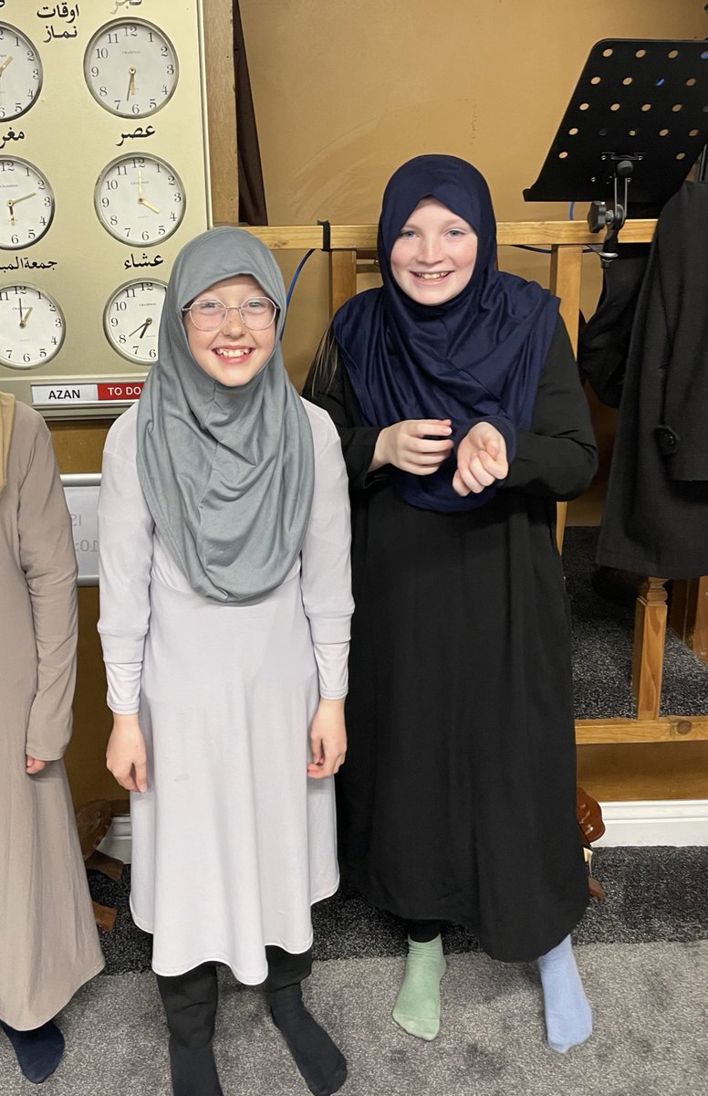 NewminsterMid's tweet image. 6F &amp;amp; 6S had a fantastic morning at  Newcastle Central Mosque with @islam_diversity , showing off the incredible knowledge learnt in their RE lessons this term.