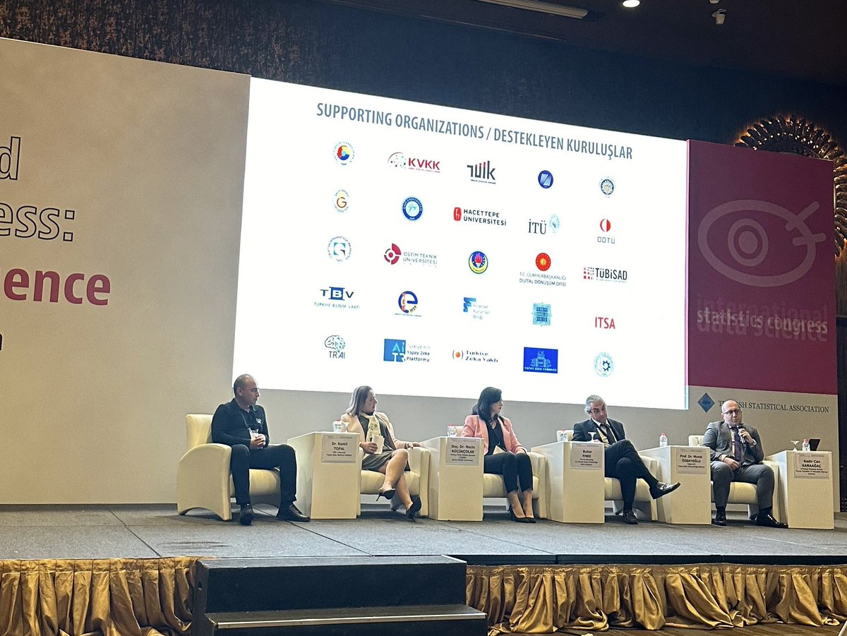 neclakucukcolak's tweet photo. #IDSSC 2024 kapsamında Ticaret Bakanlığından Sn. Bahar Emre moderatörlüğünde 17 Ekimde “Finansal Piyasalar ve Yapay Zeka" panelinde TÜRİB’in yapay zeka destekli gözetim faaliyetleri hakkında paylaşımda bulundum.
Kongrede emeği geçenlere teşekkür!
#IDSSC #YapayZeka #TÜRİB https://t.co/lm6I6wnWiH