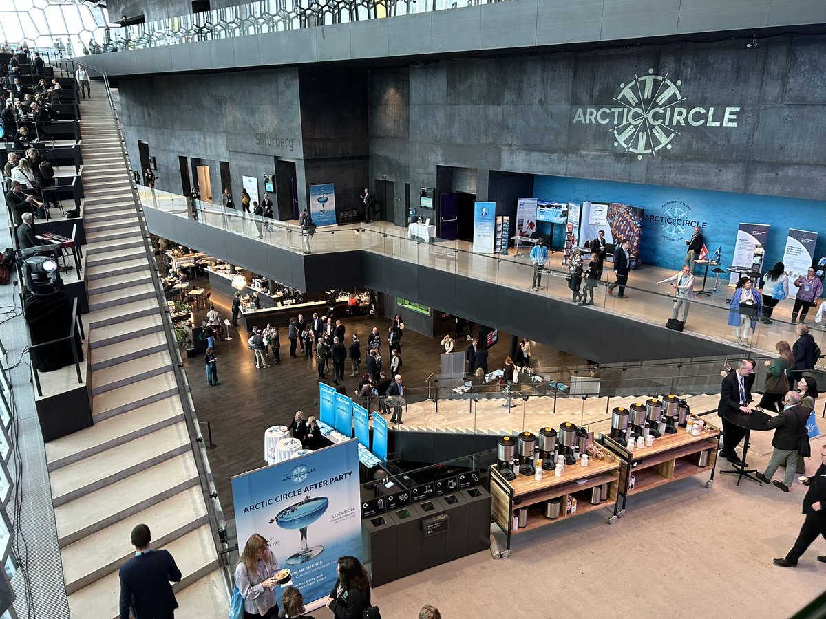 svanes_t's tweet photo. Wonderful @_Arctic_Circle. Network and knowledge. 🇳🇴🇮🇸 https://t.co/0DmZS5sI25
