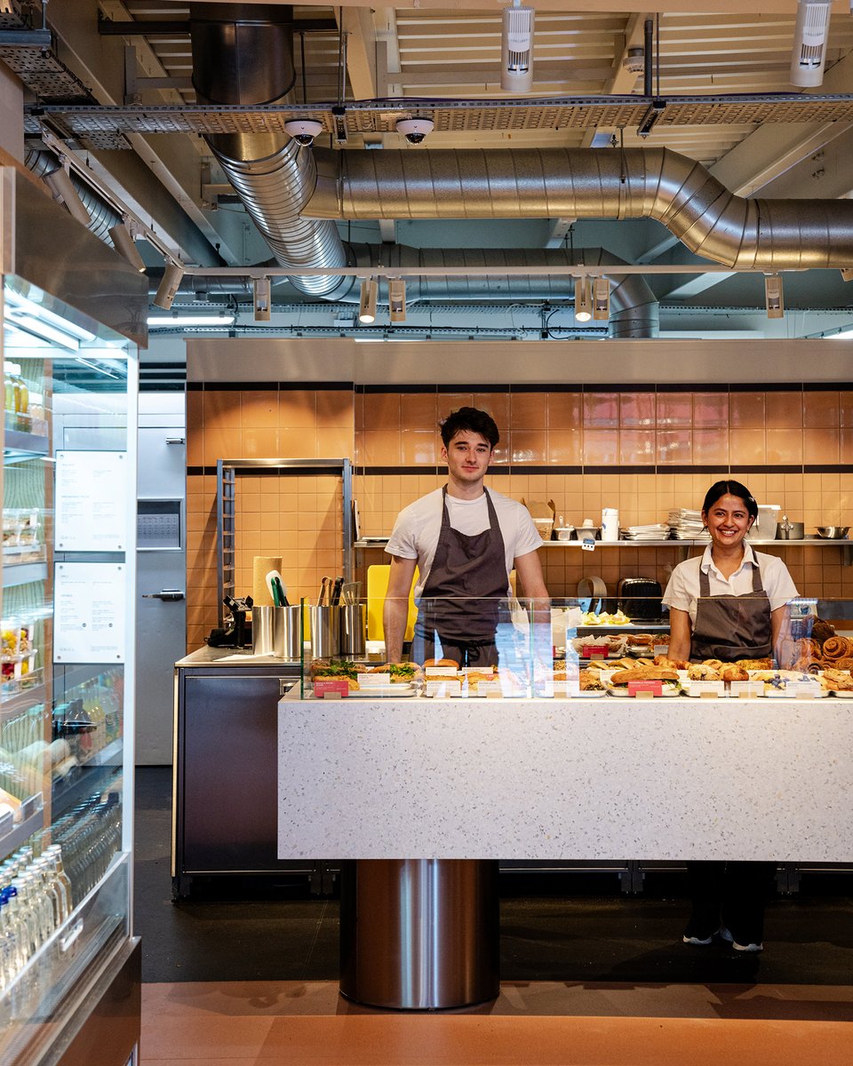 caterglobe's tweet image. Cheshire Oaks just got better! Gail’s Bakery is now open! Congrats to Gail’s &amp;amp; the Caterglobe team for a smooth installation. #CheshireOaks #GailsBakery #NewOpening