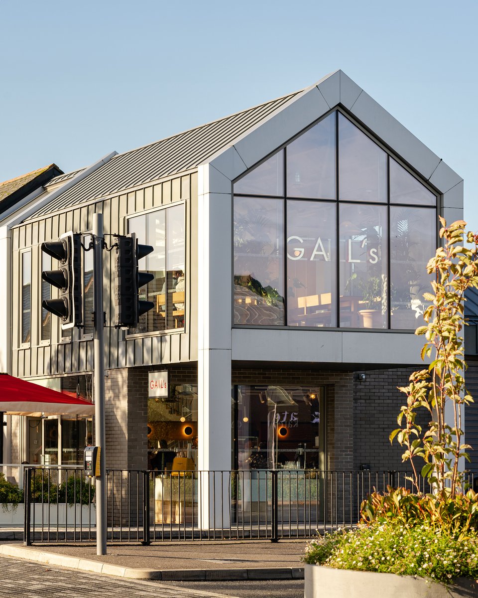 caterglobe's tweet image. Cheshire Oaks just got better! Gail’s Bakery is now open! Congrats to Gail’s &amp;amp; the Caterglobe team for a smooth installation. #CheshireOaks #GailsBakery #NewOpening