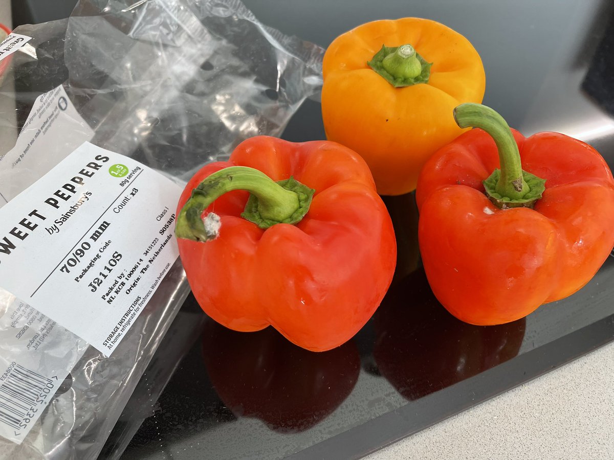 Si_Berry's tweet photo. @sainsburys Just unpacking our delivery and the peppers are mouldy! We had similar last week with brioche burger buns! Is the quality going down while the costs keep rising!?! 🤔 https://t.co/QQ6ioiQq8o