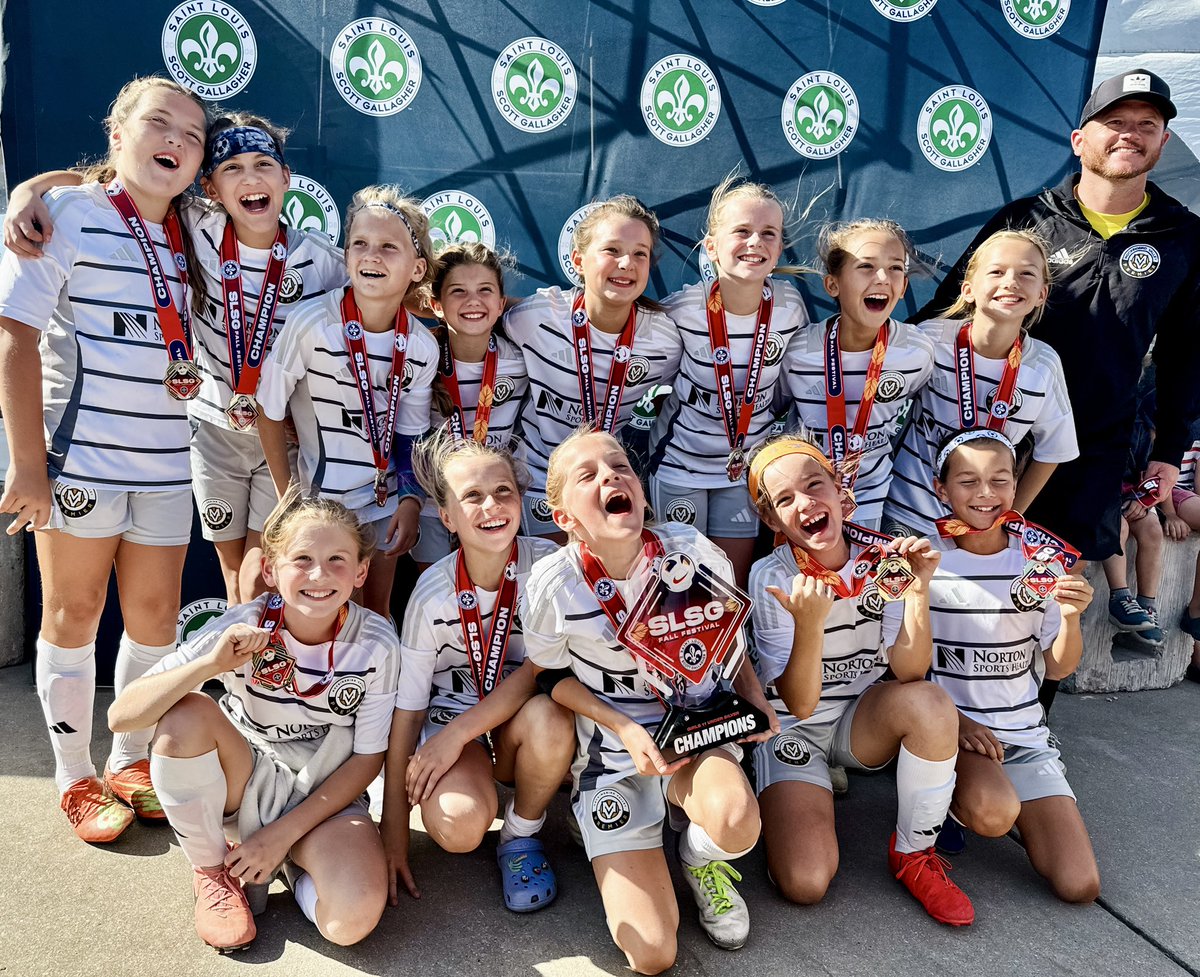 MVPremier's tweet photo. 🏆2014 Girls Gold~CHAMPIONS🥇of the SLSG Fall Festival! Great job! #mvpremier #thegoldstandard https://t.co/TqrdGbZoFc
