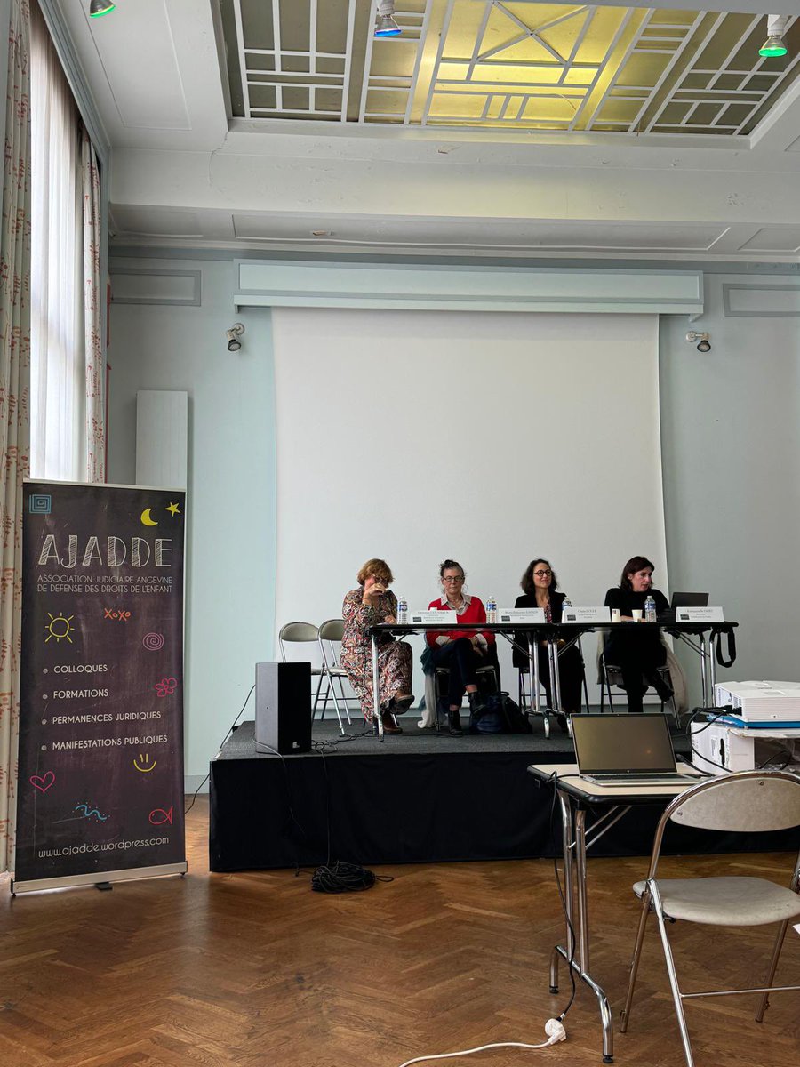 Reprise des travaux, 3ème table :

La protection judiciaire du mineur en danger
<a href="/BarreauAngers/">Bâtonnier d’Angers</a> @TjAngers <a href="/ACVS49/">ACVS-49 - 🏫 #NonAuHarcèlement</a> …