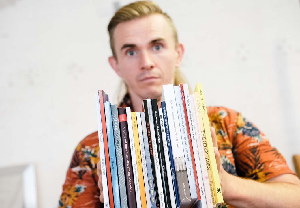 <a href="/LolliEditions/">Lolli Editions</a> <a href="/centrala_books/">centrala</a> <a href="/AssociateTyz/">Tyz</a> Saturday's readings are introduced by Angie Butler, and include Joseph Noonan-Ganley and Sam Dolbear (MA BIBLIOTHÈQUE); <a href="/stevenjfowler/">SJ Fowler</a> and <a href="/writerskingston/">Writers Kingston</a>; Kurt Johannessen; <a href="/MWBewick/">Dr MW Bewick</a>, <a href="/emmaZbolland/">Emma Bolland</a> and more (<a href="/dunlinpress/">Dunlin Press</a>); James Byrne (<a href="/brokensleep/">Broken Sleep Books</a>) ... 

(3/5)