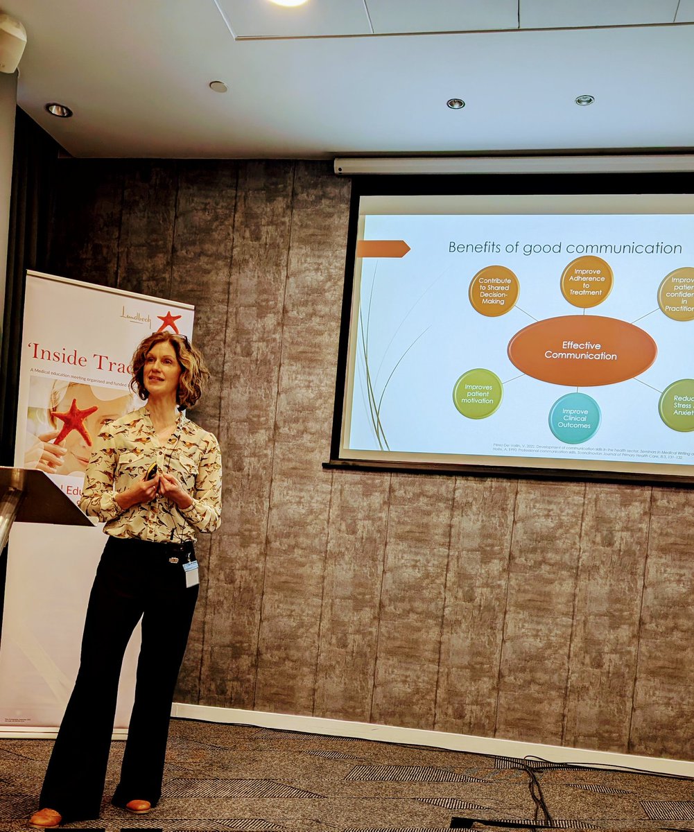 thomson_sonya's tweet photo. @McelhillD Great Presentation on Effective Communication in headache at UK Inside Track Headache Meeting in Manchester @bkphysio @BelfastTrust https://t.co/ZhLytYOMMx