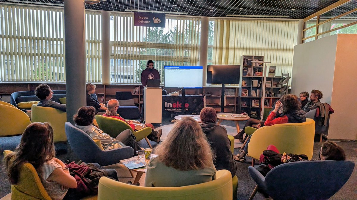 ☕ C'est l'heure du #CaféIn !
💡 Simuler l'expression de gènes au sein d'un organisme pour mieux comprendre comment les cellules sont capables de se spécialiser et même changer de spécialité : zoom sur le logiciel opensource #Harissa avec Ulysse Herbach &amp; Nathaniel Seyler.