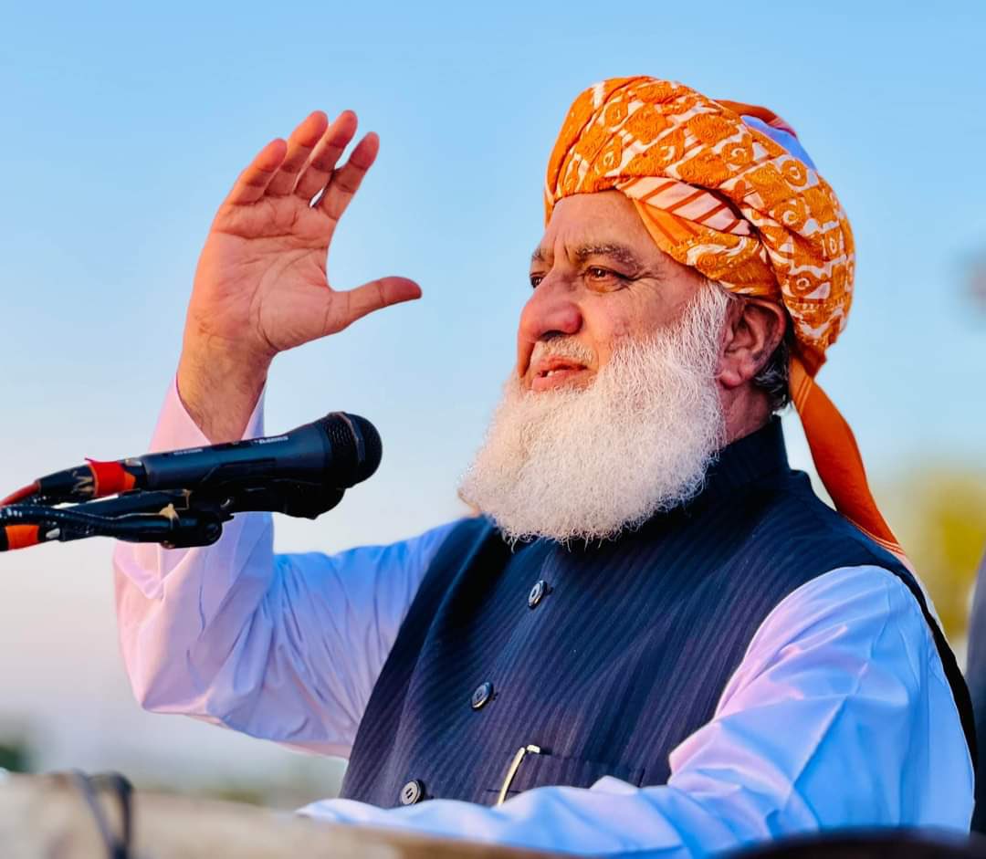 پاکستان کی جان 
مولانا فضل الرحمنٰ
#بدمعاشی_نہیں_چلےگی