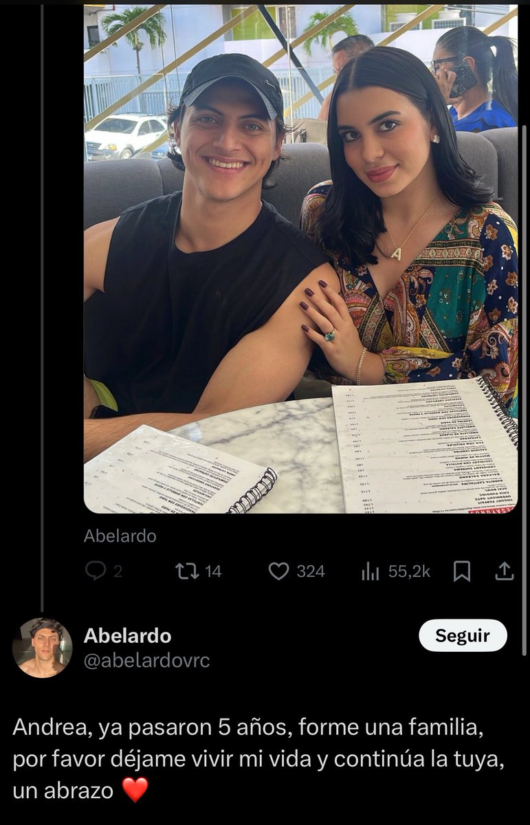 Jennyferpbn's tweet photo. Los chismosos estamos todos confundidos https://t.co/FPZrexIXUR