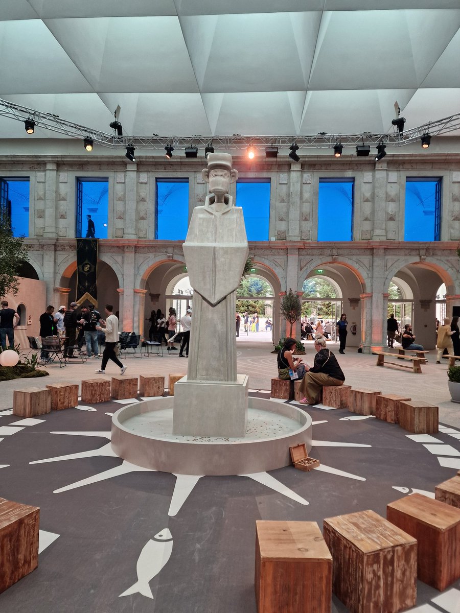 Love the Apefest place, really nice. Well done 👏 <a href="/BoredApeYC/">Bored Ape Yacht Club 🍌</a>