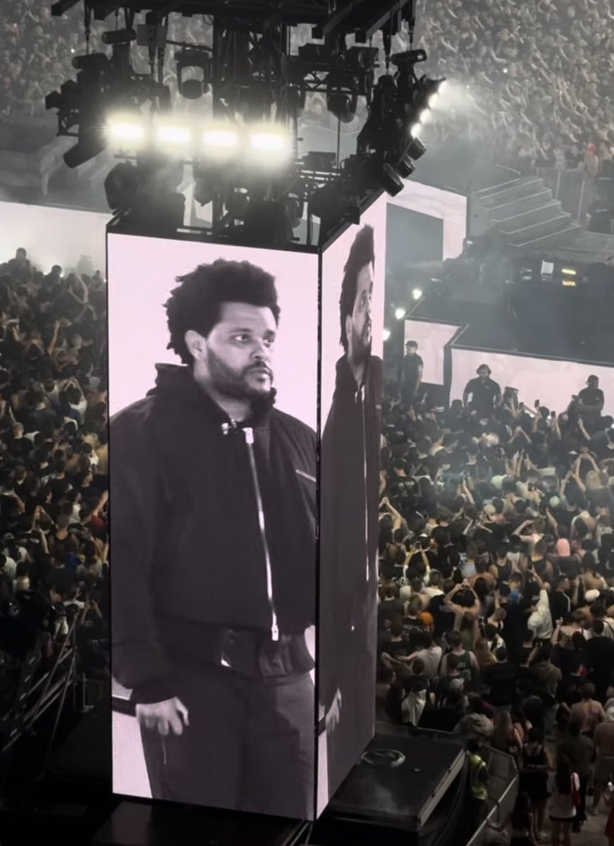 theweekndfm's tweet photo. What happens when you put Abel and Trav in a stadium? MADNESSSSSS🔥🔥🔥🔥🔥🔥🔥🔥🔥🔥🔥🔥🔥🔥🔥🔥🔥🔥🔥🔥🌵🌵🌵🌵🌵🌵🌵 https://t.co/ZxMOkb0kCh