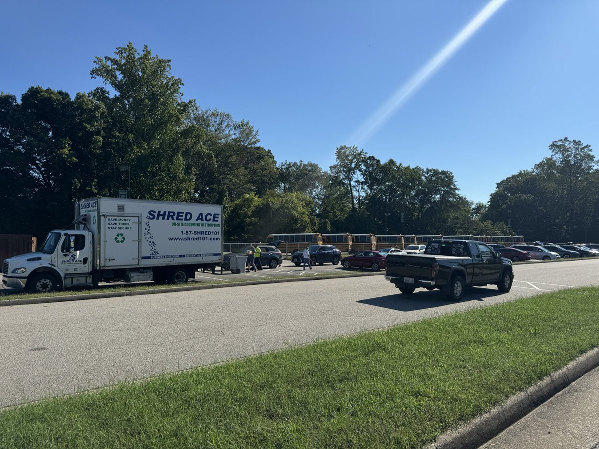 Perfect weather for the 2024 Fall Dumpster Day! We were excited to see you all lined up down the road, bright and early.
